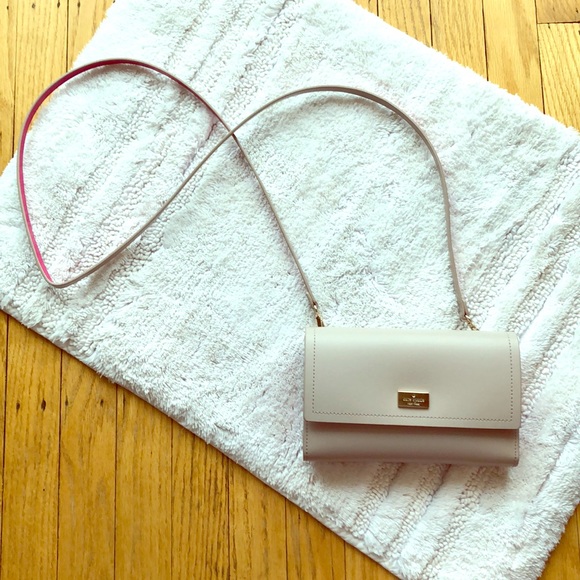 SOLD! ♠️HP 3/22!♠️ Kate Spade pink crossbody bag - Picture 6 of 10